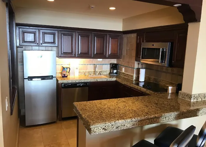 Located At Pueblo Bontio 5* Cabo San Lucas