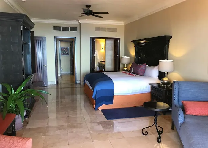 Hotel Located At Pueblo Bontio 5*